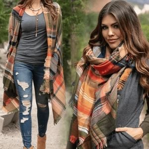 Grace & Lace NWT Pocket Poncho/Scarf - Plaid